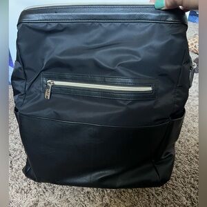 Never used beis diaper bag- not for plus size women straps are too small